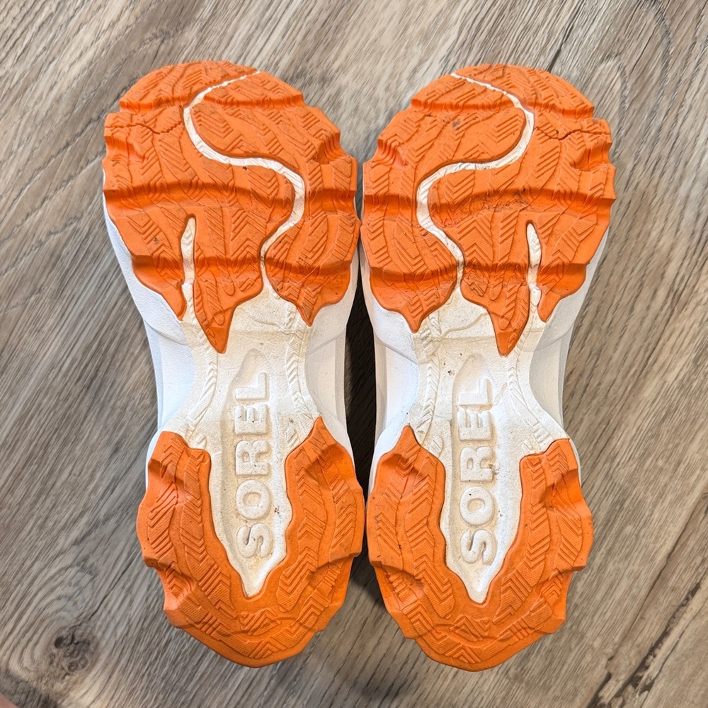 Sorel Women's Sneakers in Mint Green and Orange - Picture 7 of 8